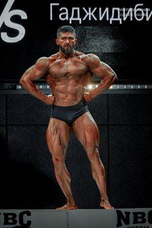 CLASSIC PHYSIQUE